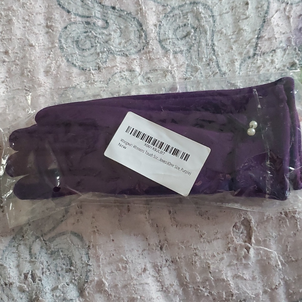 Woogwin Womens touch screen purple winter gloves